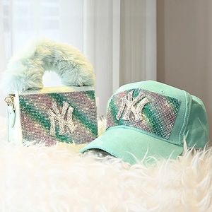 NY Clutch & Cap Set